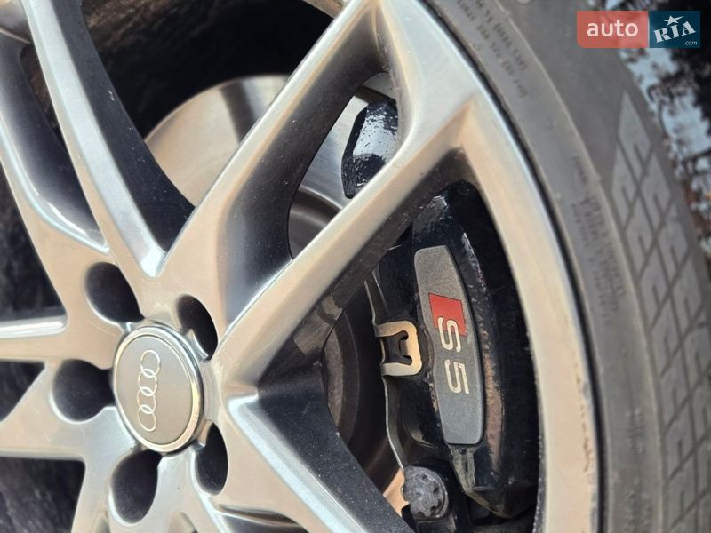 Купе Audi S5 2015 в Киеве