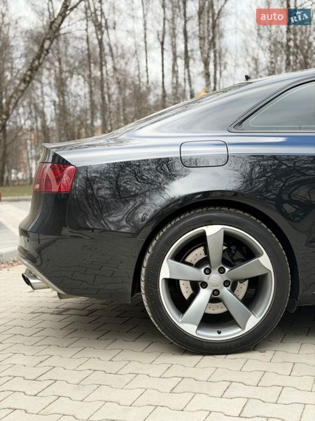 Купе Audi S5 2013 в Тернополі
