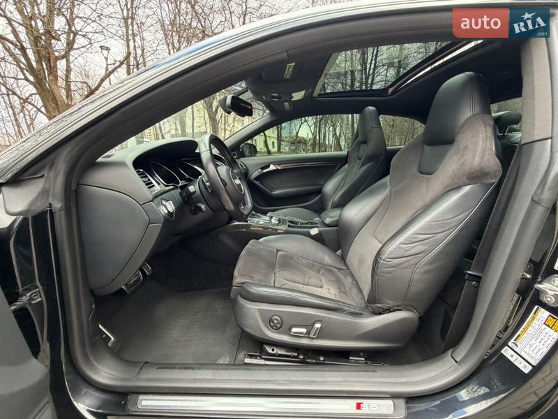 Купе Audi S5 2013 в Тернополі