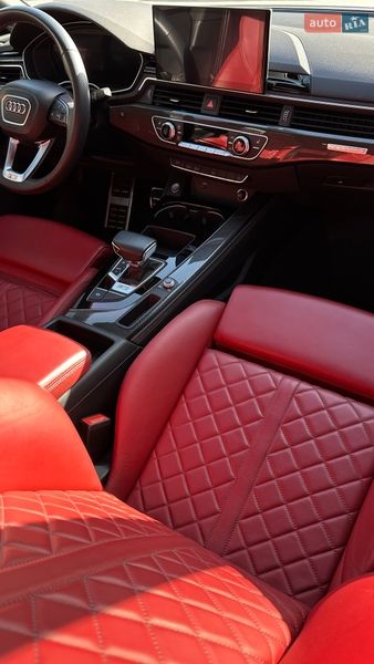 Лифтбек Audi S5 2024 в Киеве