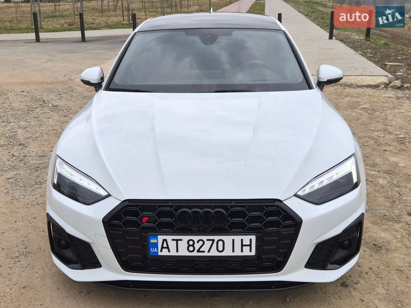 Купе Audi S5 2019 в Коломые