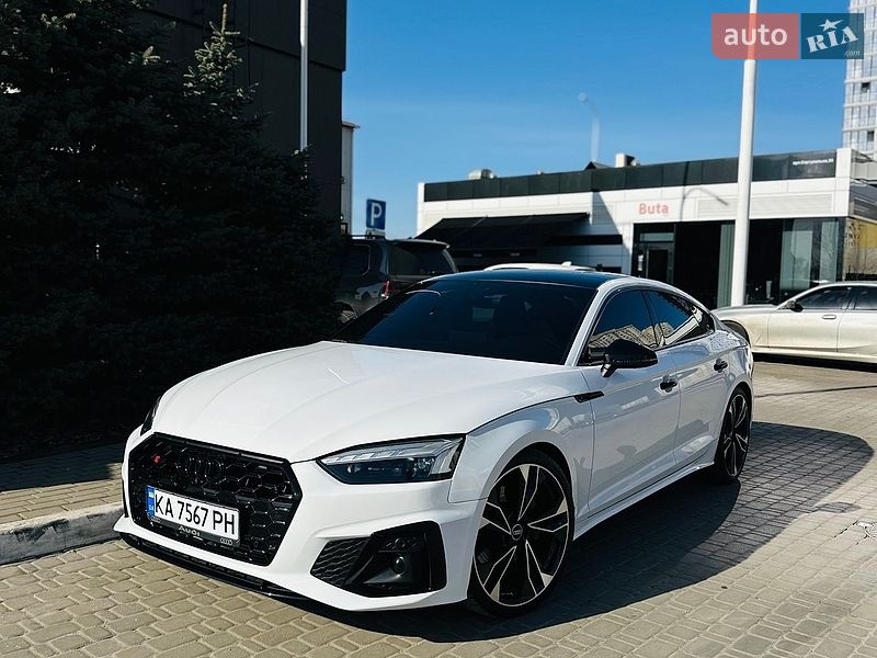 Лифтбек Audi S5 2024 в Киеве