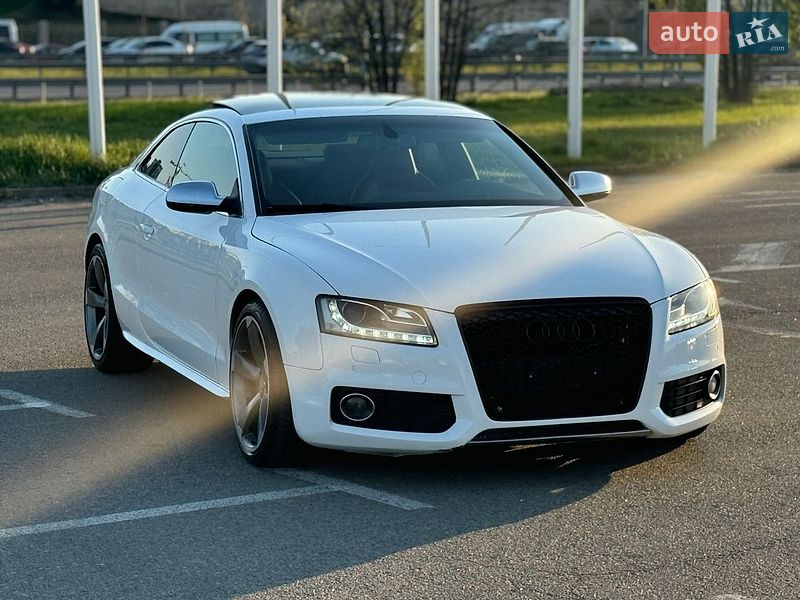 Купе Audi S5 2010 в Киеве
