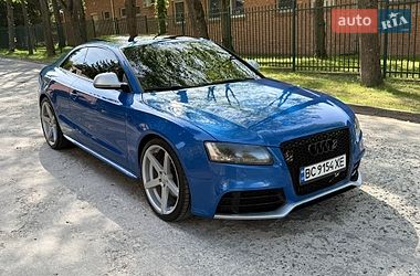 Купе Audi S5 2009 в Львові