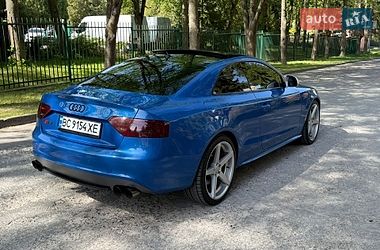 Купе Audi S5 2009 в Львові