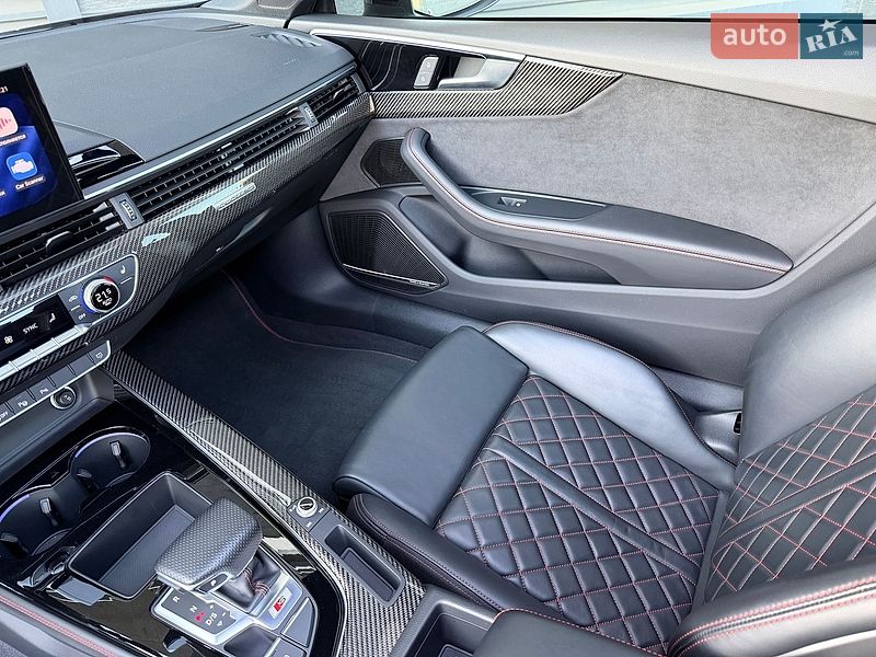 Купе Audi S5 2023 в Киеве