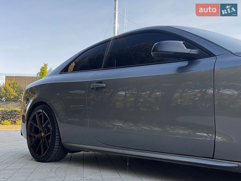 Купе Audi S5 2013 в Луцьку