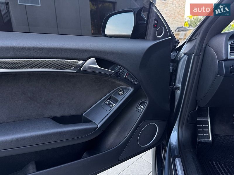 Купе Audi S5 2013 в Луцьку