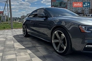 Купе Audi S5 2015 в Киеве