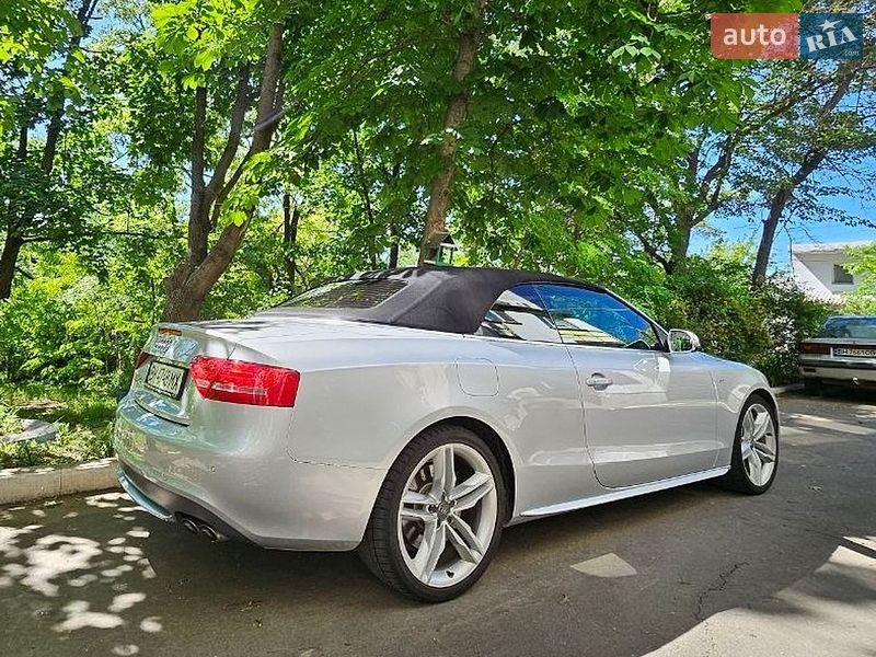 Кабріолет Audi S5 2010 в Таїрове