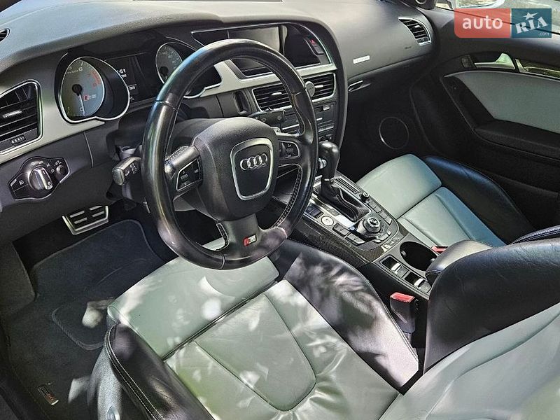 Кабріолет Audi S5 2010 в Таїрове