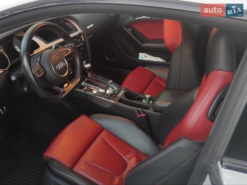 Купе Audi S5 2015 в Києві