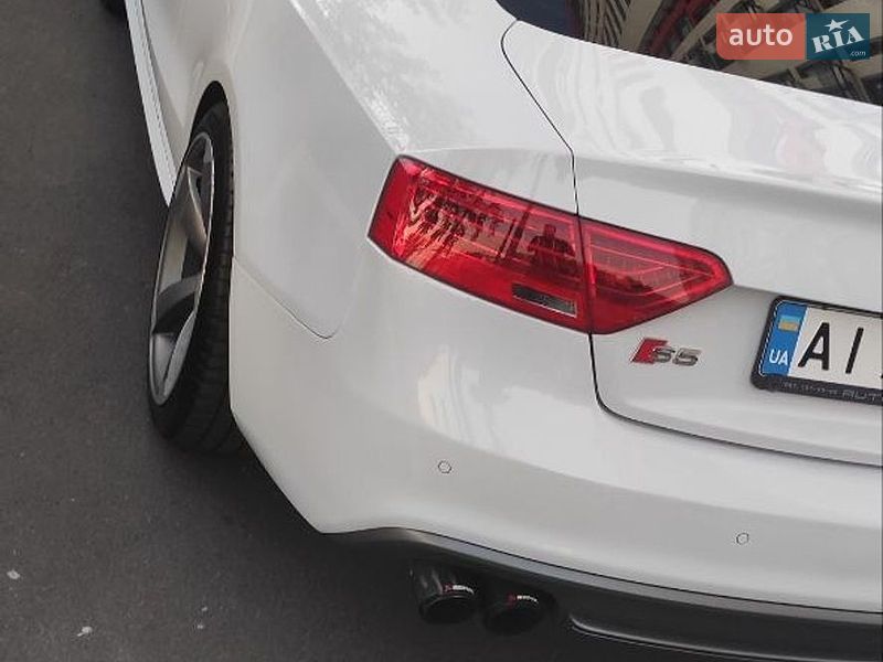 Купе Audi S5 2015 в Києві