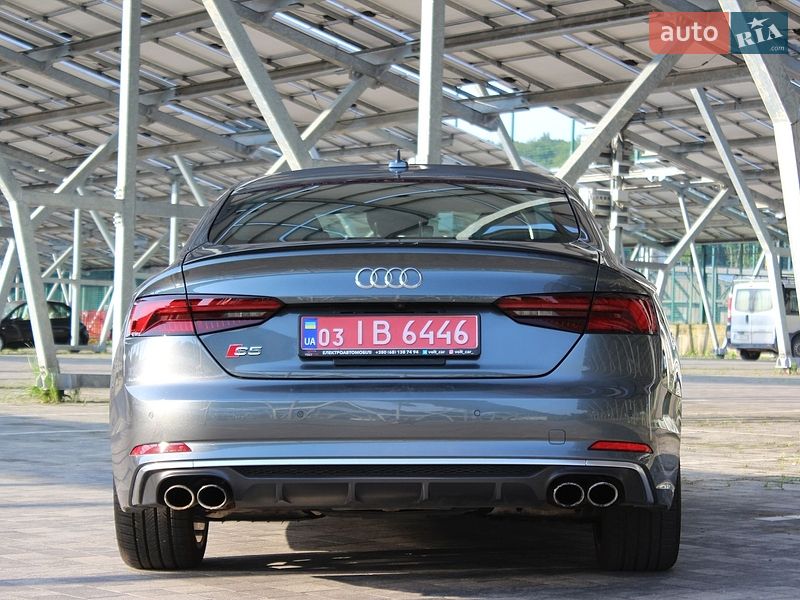 Купе Audi S5 2017 в Львові