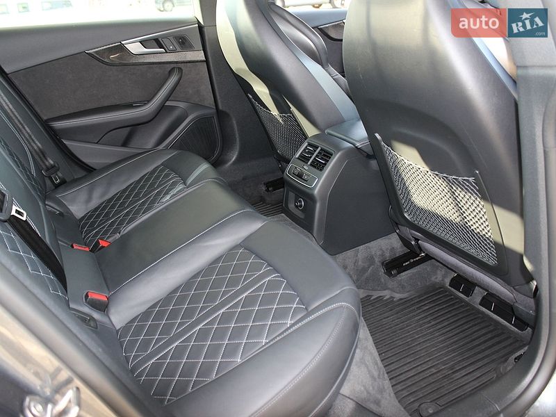 Купе Audi S5 2017 в Львові