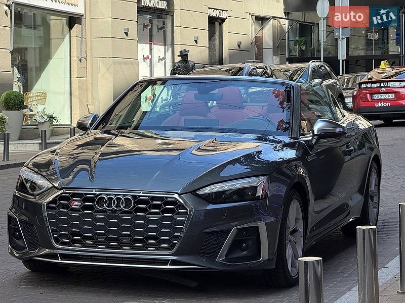 Audi S5, photos from the listing