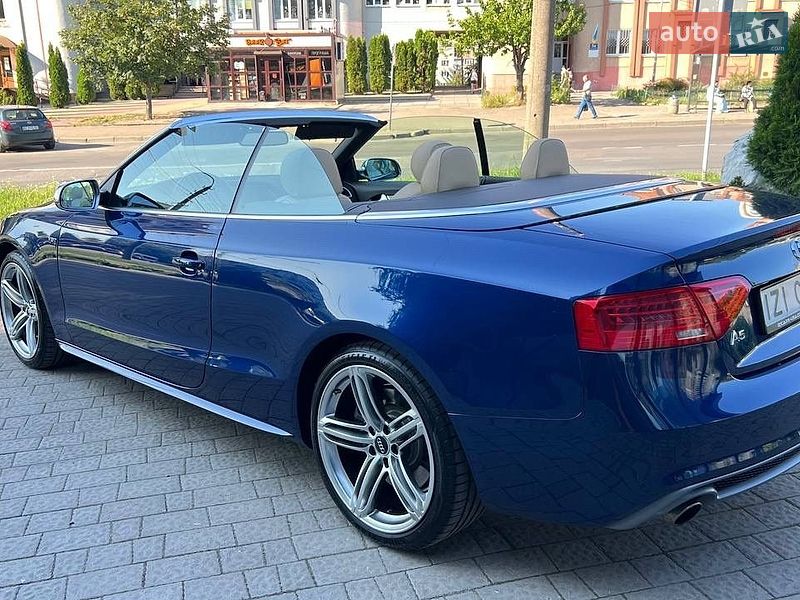 Кабриолет Audi S5 2013 в Львове