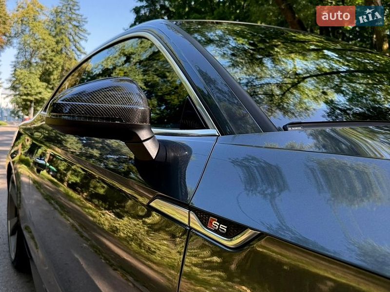 Купе Audi S5 2016 в Чернівцях