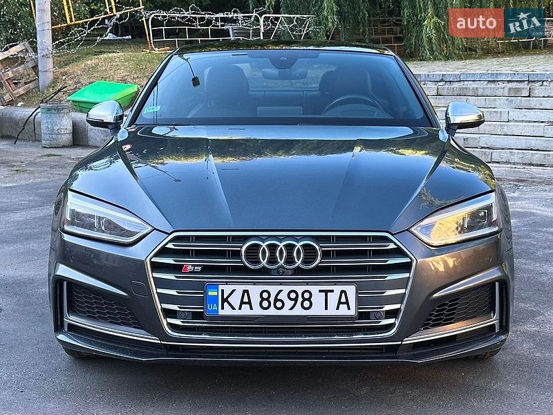 Купе Audi S5 2017 в Киеве