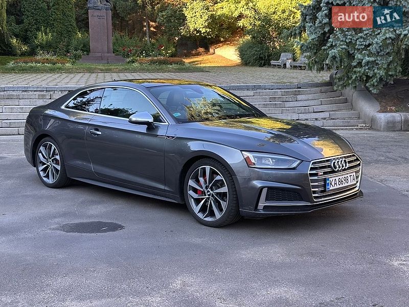 Купе Audi S5 2017 в Києві