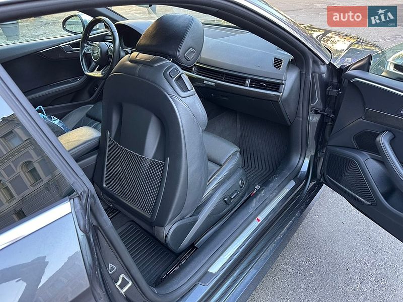 Купе Audi S5 2017 в Киеве