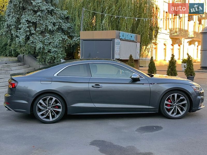 Купе Audi S5 2017 в Киеве