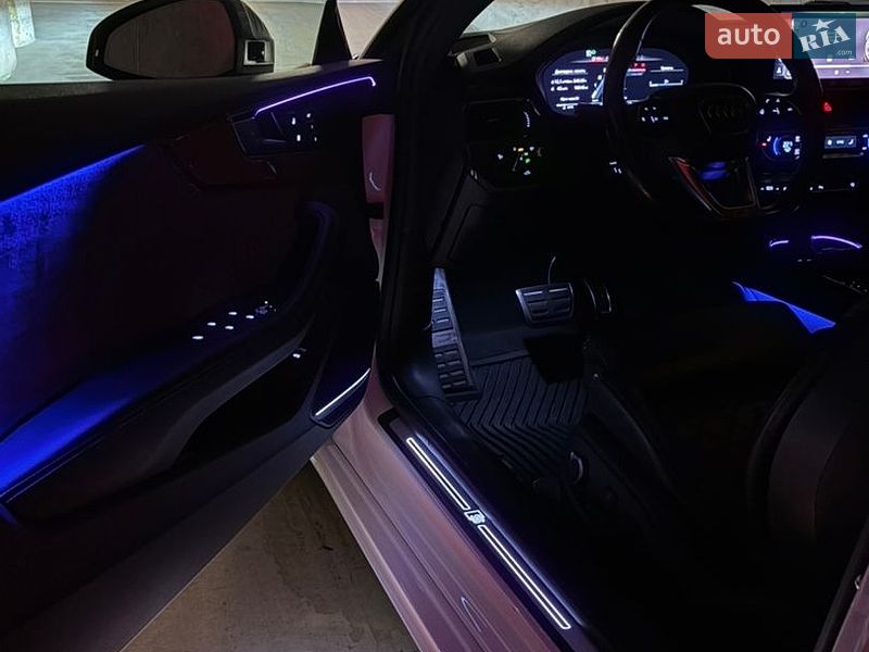 Кабріолет Audi S5 2021 в Києві