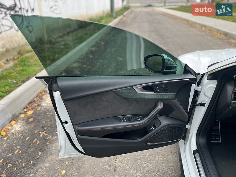 Купе Audi S5 2017 в Киеве фото 23 Купе Audi S5 2017 в Киеве