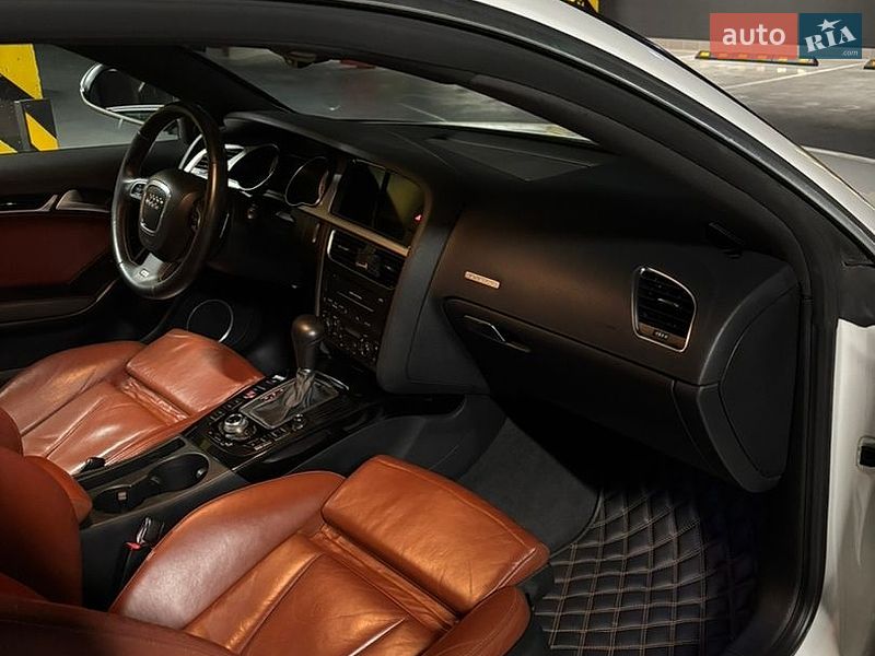 Купе Audi S5 2010 в Києві фото 16 Купе Audi S5 2010 в Києві
