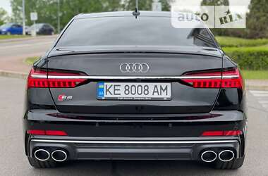 Седан Audi S6 2022 в 
