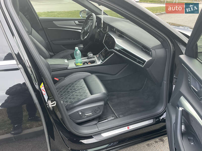 Седан Audi S6 2019 в Мукачево