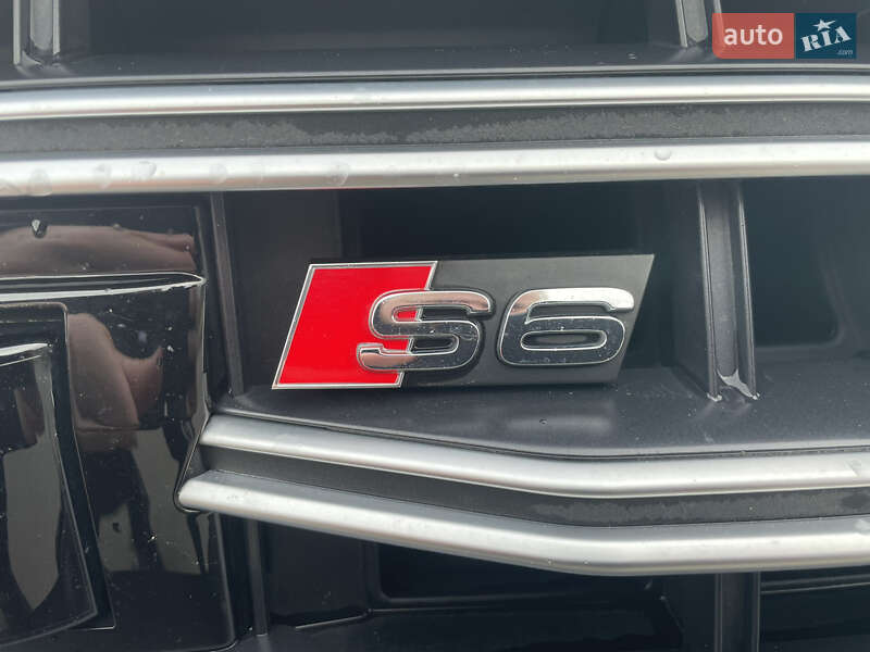 Седан Audi S6 2019 в Мукачево