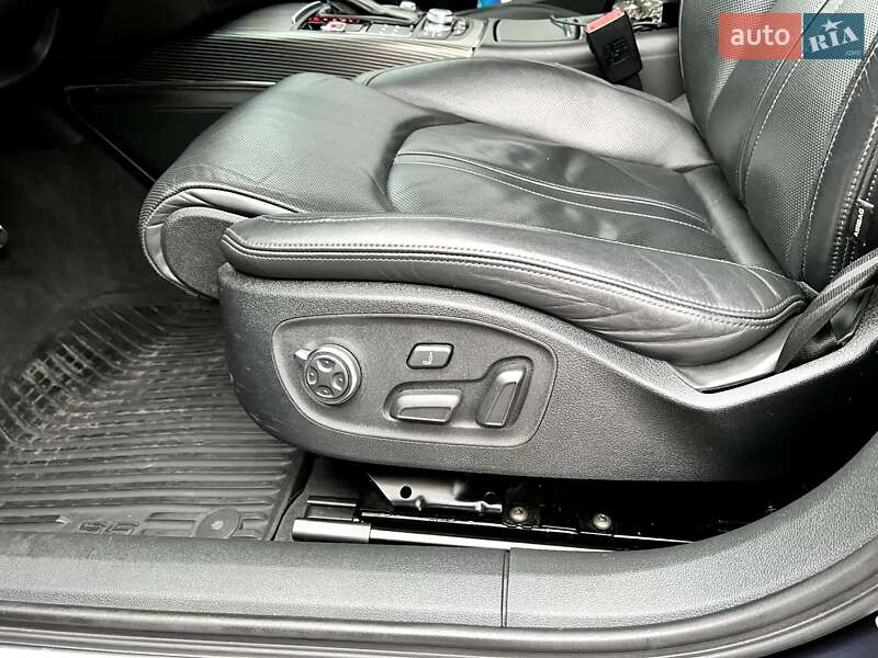 Седан Audi S6 2014 в Дніпрі