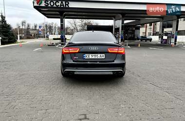 Седан Audi S6 2014 в 