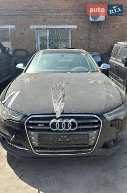 Седан Audi S6 2012 в 