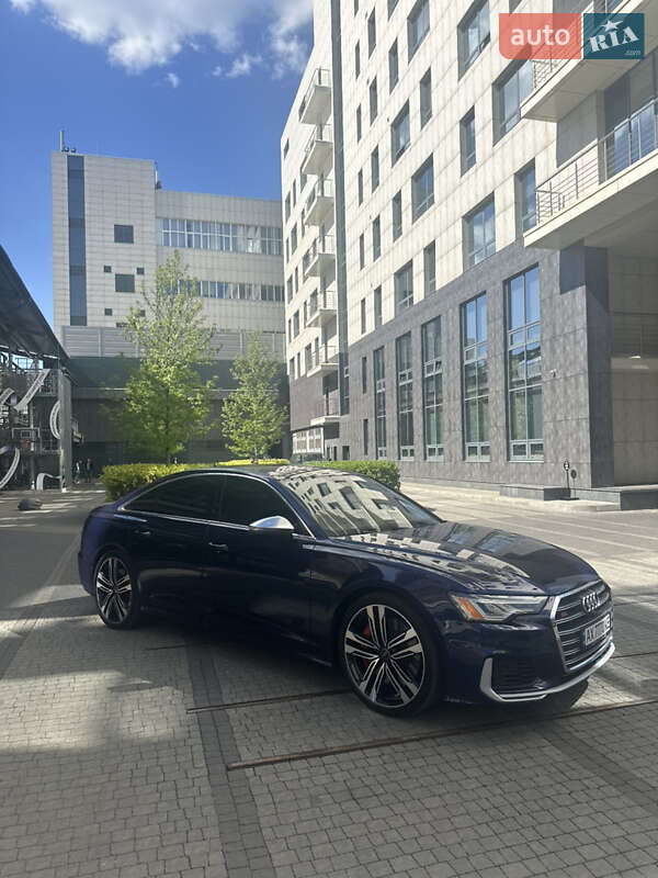 Седан Audi S6 2020 в 