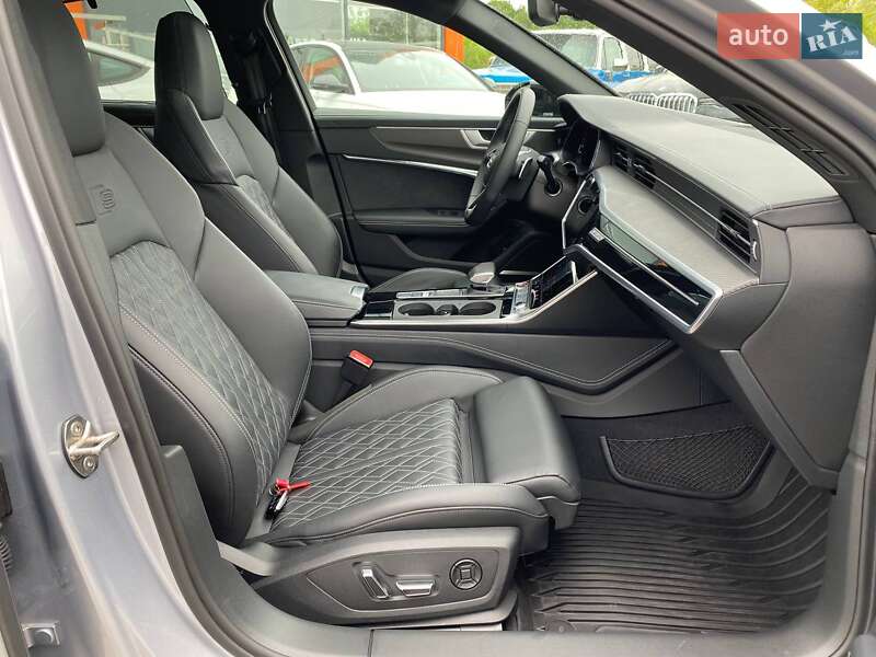 Седан Audi S6 2023 в Львові