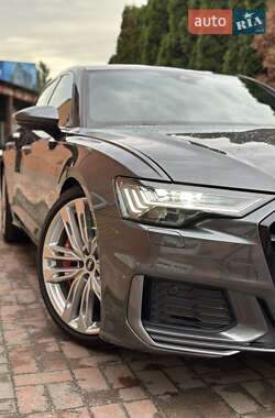 Седан Audi S6 2022 в 