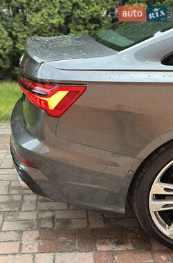 Седан Audi S6 2022 в 
