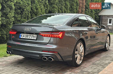 Седан Audi S6 2022 в 