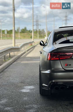 Седан Audi S6 2016 в 