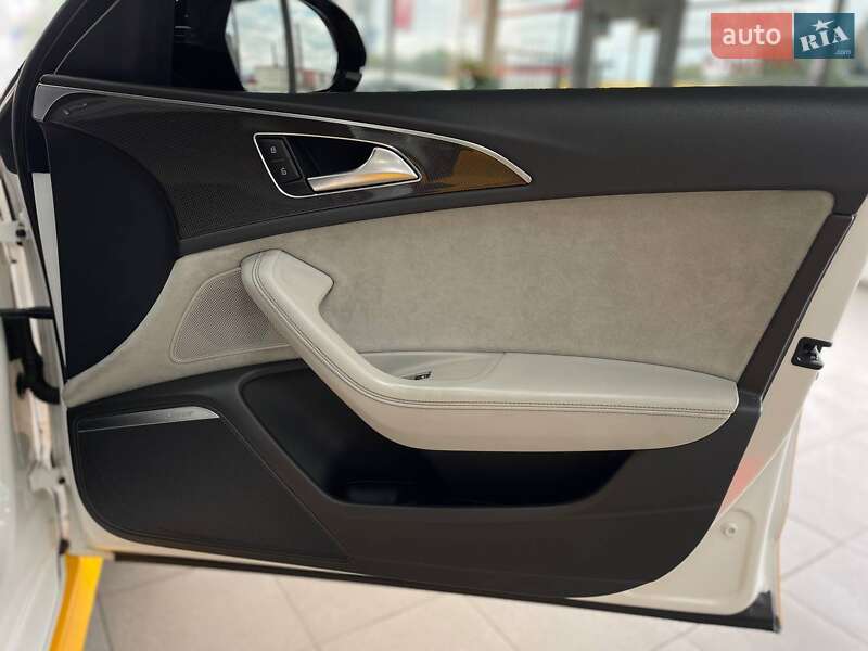 Седан Audi S6 2015 в Киеве