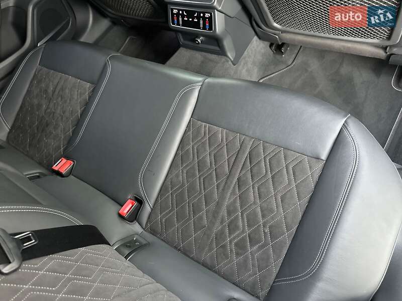 Седан Audi S6 2020 в Киеве