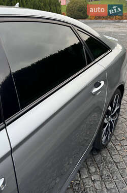 Седан Audi S6 2014 в 