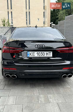Седан Audi S6 2020 в 