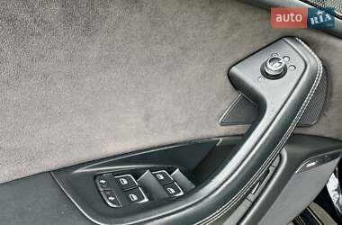 Седан Audi S6 2016 в 