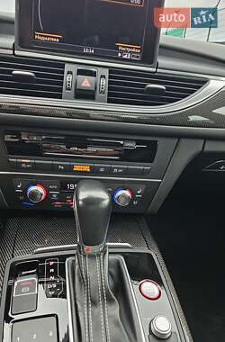Седан Audi S6 2017 в 