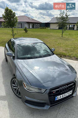 Седан Audi S6 2015 в 
