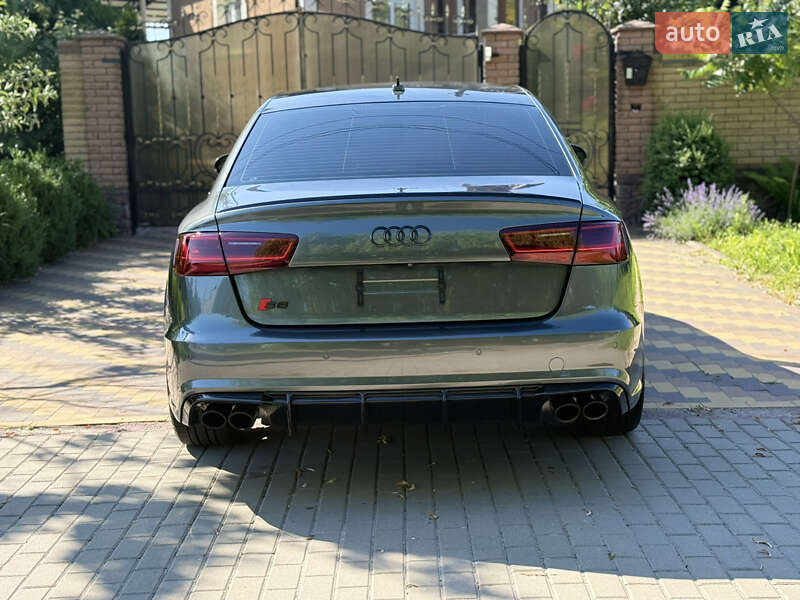 Седан Audi S6 2016 в Киеве