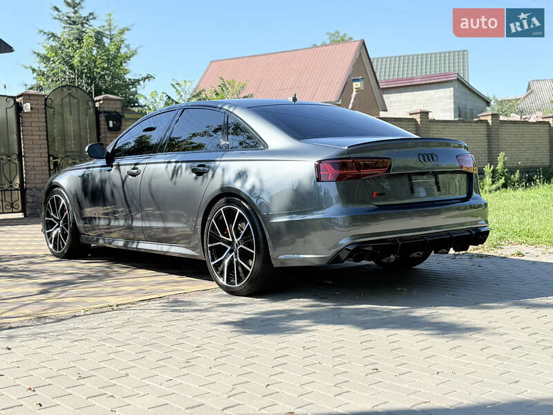 Седан Audi S6 2016 в Киеве